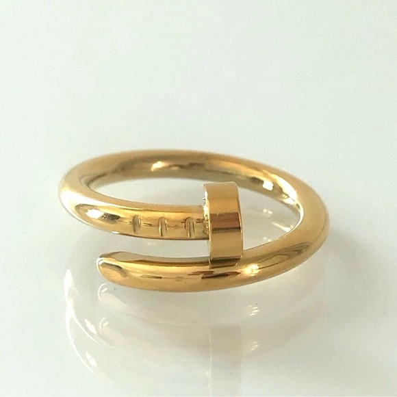 NEW Stainless Steel Screw Nail Ring in Gold - Picture 1 of 6